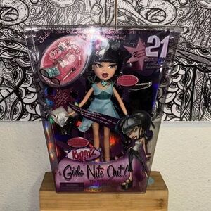 Bratz Girls Nite Out, Jade 2004 - NIB Doll Set
